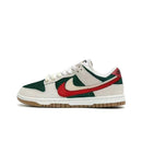 Nike Dunk Low SE "Green and red"
