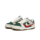 Nike Dunk Low SE "Green and red"